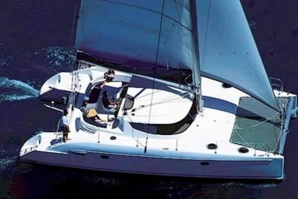 Catamaran Lavezzi 40